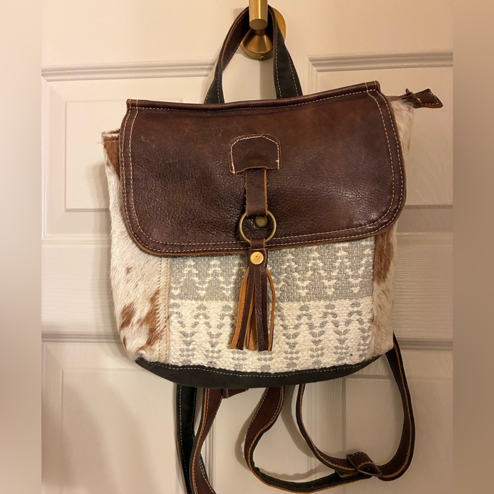 Myra Bag‎ Brown and Cream Patterned Backpack